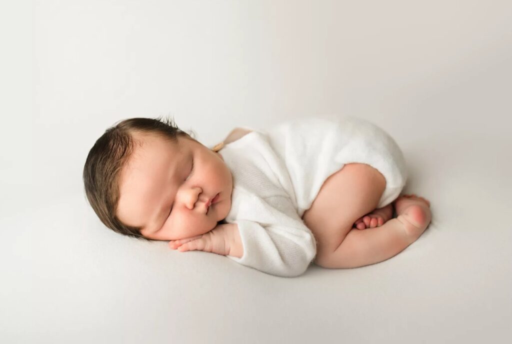 Newborn Photography Pose